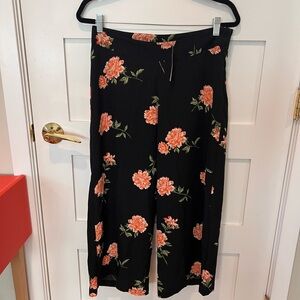 Dell Black Floral Print Garment